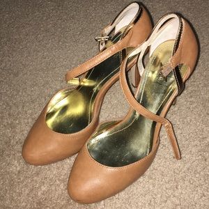 Nude Heels Size 8